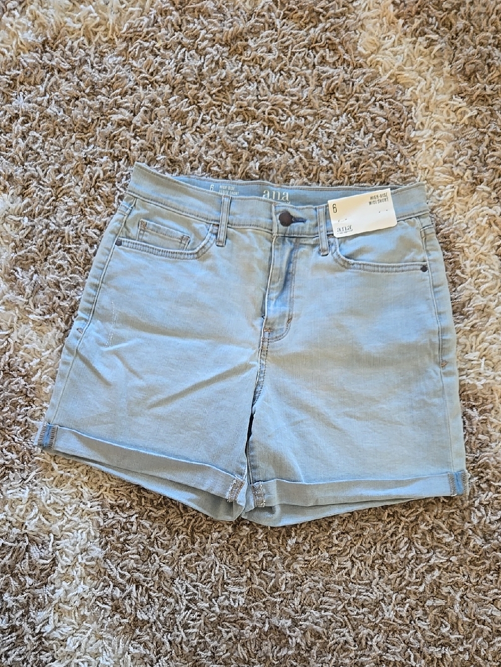 NWT a.n.a Light Blue Denim Cuffed Women's High Rise Midi Short 5" Inseam